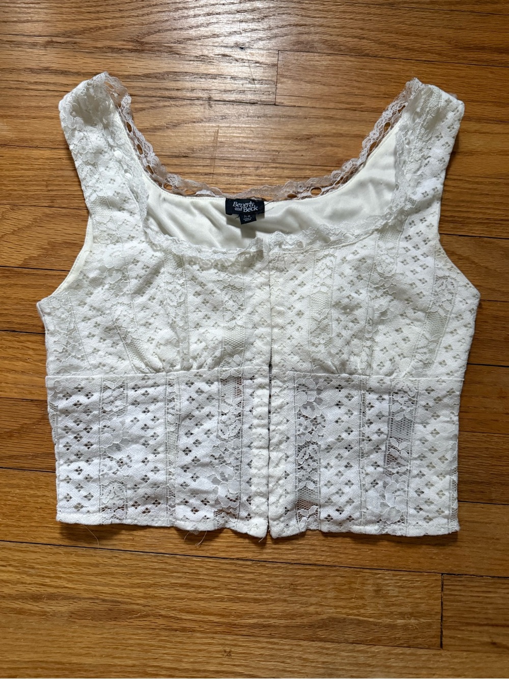 Bershka White Lace Crop Top - Feminine Sleeveless Bustier